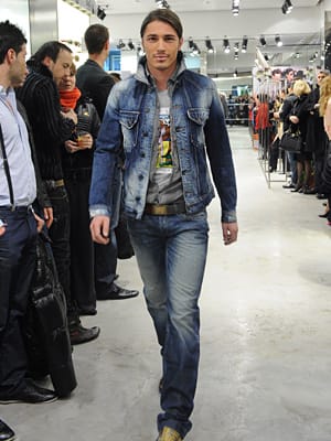 френска кокетност за закачливо излъчване