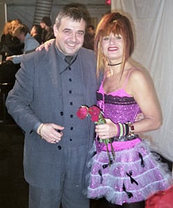 БЕТСИ ДЖОНСЪН: „МОДАТА ЗА МЕН Е НАЧИН ДА ОТСТОЯВАМ ИДЕИТЕ СИ”