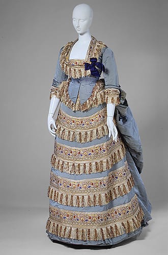 ЧАРЛЗ ФРЕДЕРИК УЪРТ: ПЪРВИЯТ ИМИДЖМЕЙКЪР В ИМПЕРИЯТА НА СТИЛА