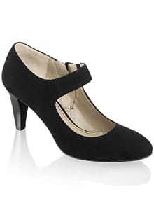 РЕТРО ШИК И ЕКСТРАВАГАНТЕН СЕКСАПИЛ ПРИ ОБУВКИТЕ ЗА ЕСЕНТА