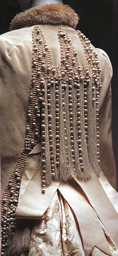 ЧАРЛЗ ФРЕДЕРИК УЪРТ: ПЪРВИЯТ ИМИДЖМЕЙКЪР В ИМПЕРИЯТА НА СТИЛА