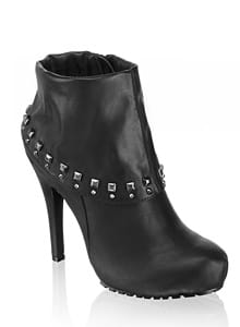 РЕТРО ШИК И ЕКСТРАВАГАНТЕН СЕКСАПИЛ ПРИ ОБУВКИТЕ ЗА ЕСЕНТА