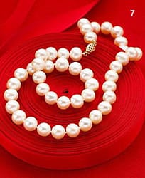 Перлите са класически аксесоар