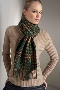 ШАЛЪТ – ИДЕАЛНИЯТ ЗАВЪРШЕК НА ВСЯКО ОБЛЕКЛО