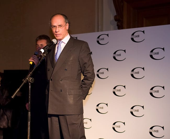 JUST CAVALLI ОФИЦИАЛНО СТЪПИ НА БЪЛГАРСКИЯ ПАЗАР