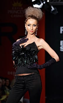 DIFFERENT 2011 – РАЗЛИЧНАТА КОЛЕКЦИЯ НА СОФИЯ БОРИСОВА