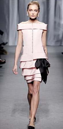 Карл Лагерфелд заедно с новите си модели