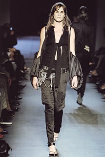 АН ДЕМЮЛЕМЕСТЕР – ЦАРИЦАТА НА ДЕКОНСТРУКТИВИЗМА