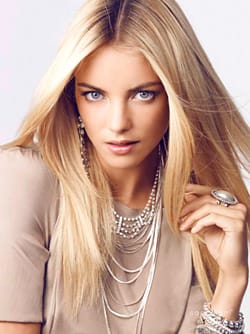 Елиз Тейлър – от фотомодел към дизайнер на бански