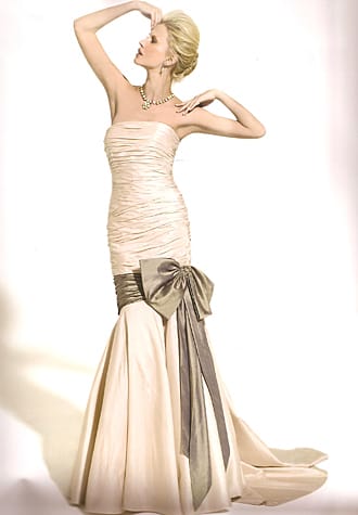 РОШАВИ ТЕНДЕНЦИИ В АБИТУРИЕНТСКИТЕ ОБЛЕКЛА ОТ АЛБЕНА АЛЕКСАНДРОВА 