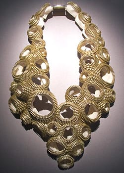 Бижута от ципове