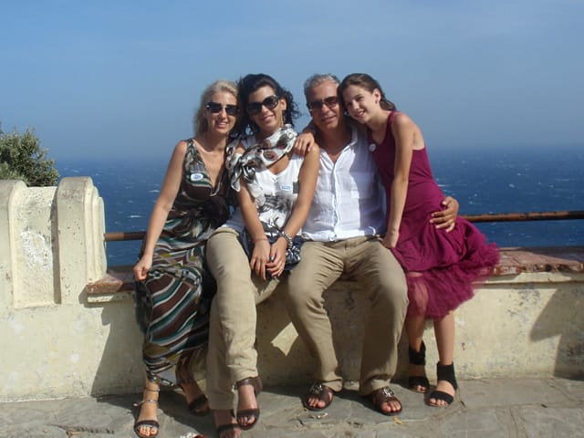 ДИЗАЙНЕРКАТА РОСИЦА РАНГЕЛОВА: ОБЛЕКЛОТО Е НАЙ-ДОСТЪПНИЯТ НАЧИН ЗА ВЪЗПИТАНИЕ В ЕСТЕТИКА