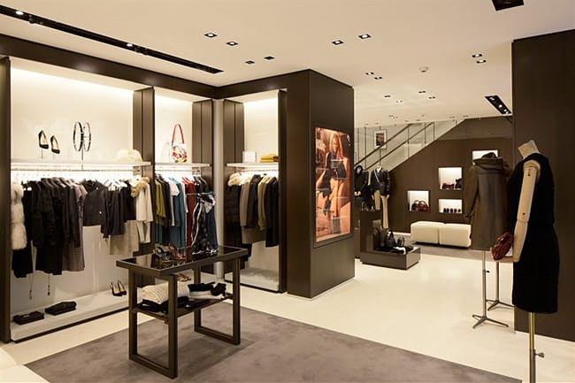 БАЛИ ПРЕДСТАВЯ НОВ МАГАЗИН В ЖЕНЕВА