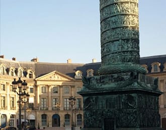 Луи Вюитон отваря бижутерско студио в Париж