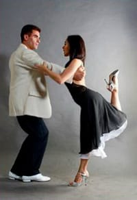Изолирайте ограниченията на тялото си с аржентинско танго