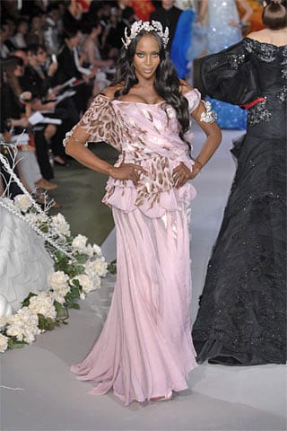 Наоми Кембъл – черната перла на модата