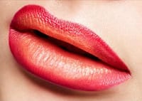 Иновация в козметиката смесва два цвята в едно червило