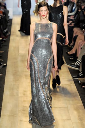 МАЙКЪЛ КОРС ИЛИ ЛИЦЕТО НА АМЕРИКАНСКИЯ МИНИМАЛИЗЪМ