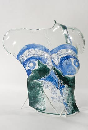 Авангардна пластика – женски фигури от стъкло на Екатерина Гецова-Катя