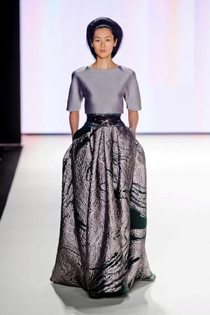 Модели от колекция есен/зима 2012-2013 г. на дизайнерката Каролина Ерера