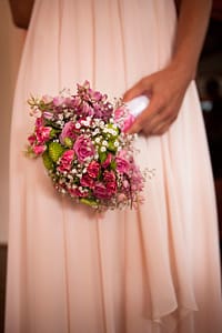 СВАТБАТА – КРАСИВО ПРЕДИЗВИКАТЕЛСТВО