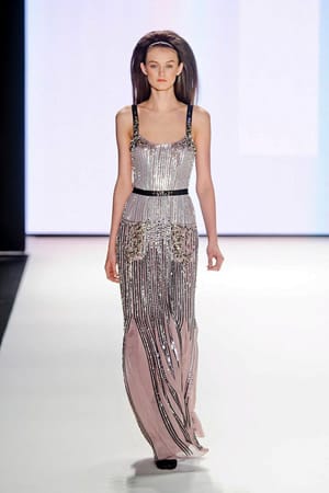 Модели от колекция есен/зима 2012-2013 г. на дизайнерката Каролина Ерера