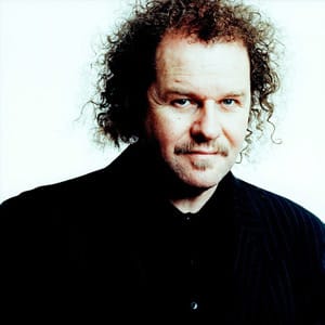 РИЧАРД ДИЙН – ПОГЛЕД ПРЕЗ ОБЕКТИВА