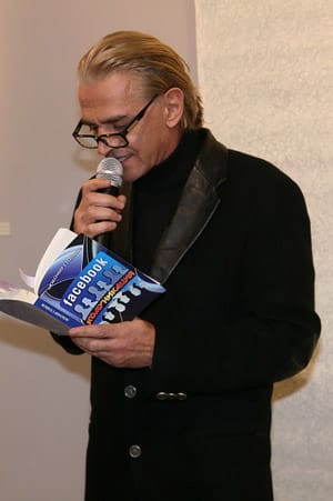 Facebook комуникация