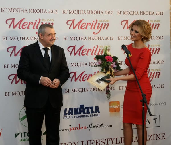 НАГРАДИХМЕ най-елегантните българи за 2012 година