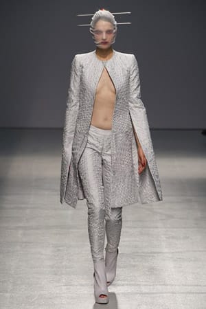 ГАРЕТ ПЮ – НОВИЯТ ДИКТАТОР НА МОДНАТА СЦЕНА