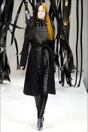 ГЛЕМ-ГОТ – БЪДИ МОДНА ИКОНА, НО ОСТАНИ ОТ ТЪМНАТА СТРАНА