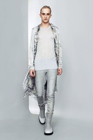 ГАРЕТ ПЮ – НОВИЯТ ДИКТАТОР НА МОДНАТА СЦЕНА