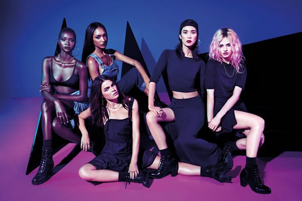 РИАНА – ПЪТЯТ ОТ БАРБАДОС ДО СВЕТОВНАТА МОДНА СЦЕНА