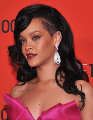 РИАНА – ПЪТЯТ ОТ БАРБАДОС ДО СВЕТОВНАТА МОДНА СЦЕНА