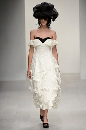 Джон Роша: „Намерете своя собствен глас, работете усилено и следвайте мечтите си!” 