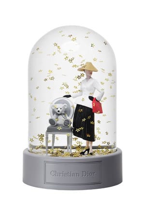 Модели на „Диор”, които ще бъдат изложени в „Хародс”