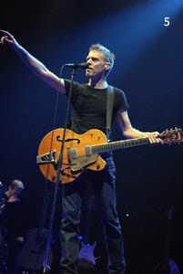 Браян Адамс