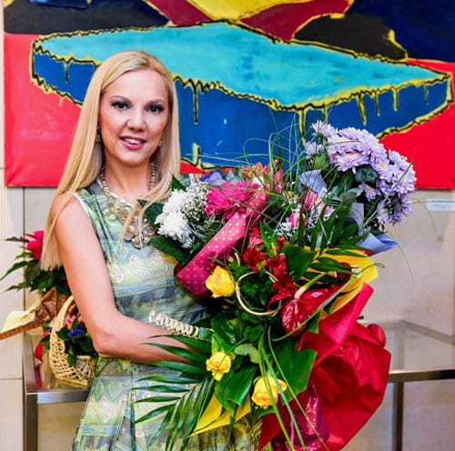 ДЕСИ БАНОВА Е НОВОТО ЛИЦЕ НА VHK FASHION