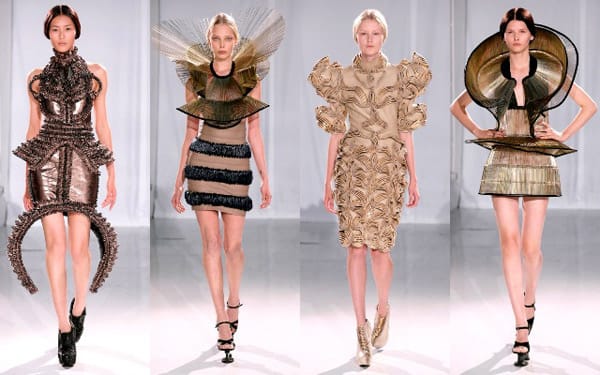 Моделите на АЙРИС ВАН ХЕРПЕН – нормалното не е на мода