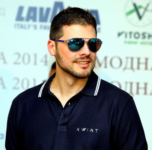 Модерни и бляскави аксесоари от KWIAT и „Златарна Целье”