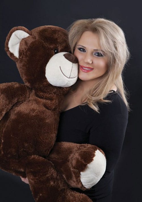 Вили Боршукова за списанието, личната борба и Бог