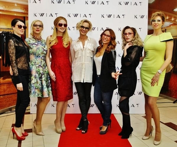 ТРИО СТАЙЛИНГ: ОЧИЛА, ГРИМ И ПРИЧЕСКА ОТ KWIAT И ARLET STARS