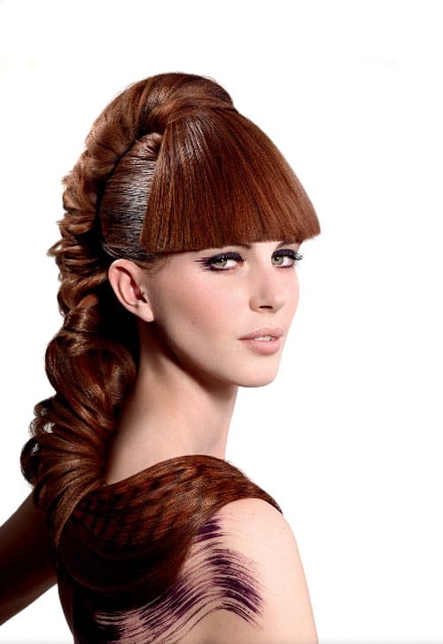 Певицата Бони – корица на Coiffure Beauty за май