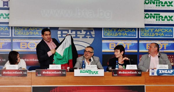 СВЕТОВНО STREET FASHION SHOW НА 24 МАЙ