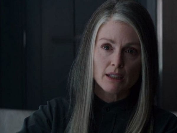 ДЖУЛИАН МУР – Когато годините не са фактор