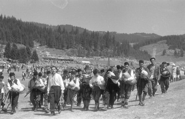 НАЦИОНАЛЕН СЪБОР НА НАРОДНОТО ТВОРЧЕСТВО И ЖИВОТНОВЪДСТВО „РОЖЕН“ 17-19 юли 2015 г.
