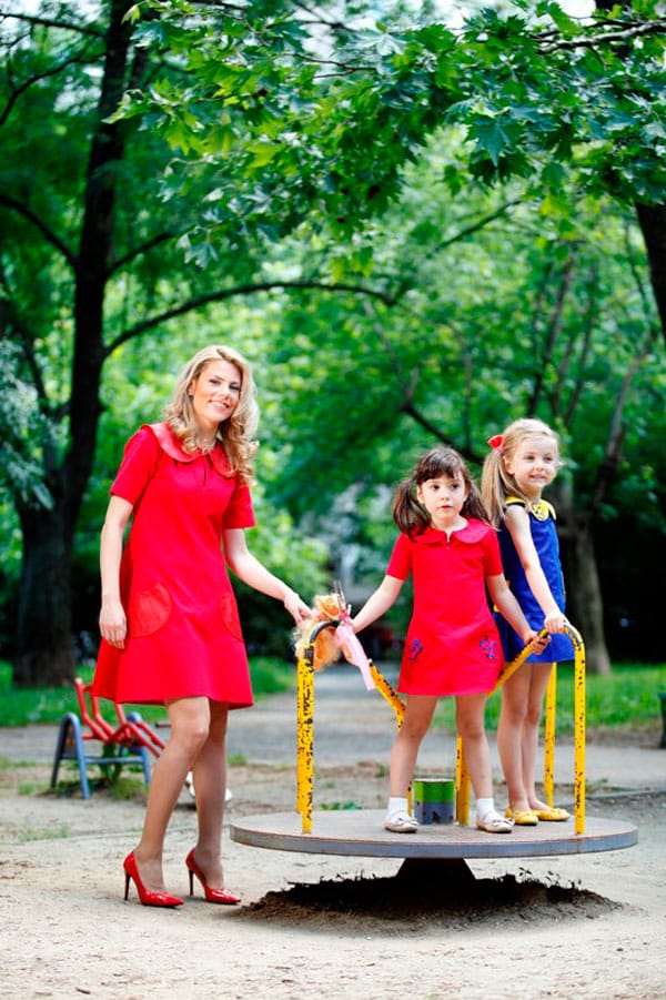 ОБЛЕЧИ СЕ КАТО МАМА!