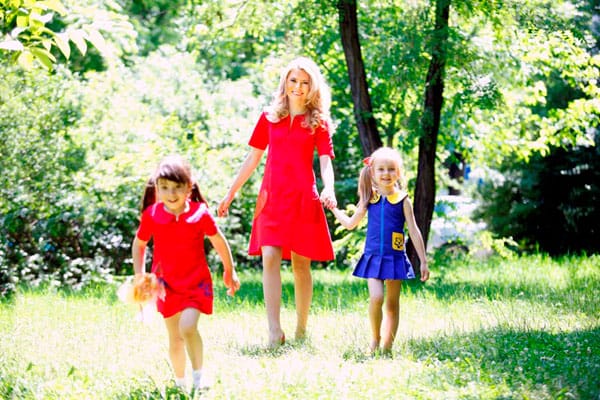 ОБЛЕЧИ СЕ КАТО МАМА!