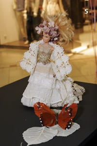 Кукла “Барби” с тоалет на Мария Мичева.