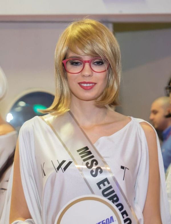 ИЗБРАХА ПОБЕДИТЕЛКИТЕ В КОНКУРСА MISS GAMING BEGE 2015